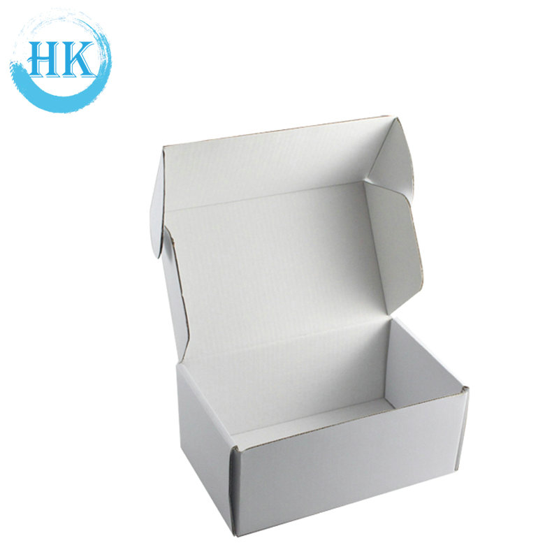 White Carton Web Shop Boxes