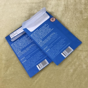 Enveloppe en papier de style poche avec motif 