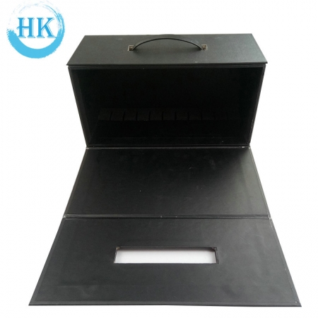 Boîte noire à couverture rigide avec poignée noire 